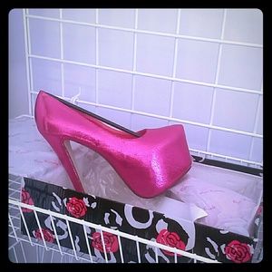 NEW Eye Candie Juliana fuchsia stiletto heels NIB